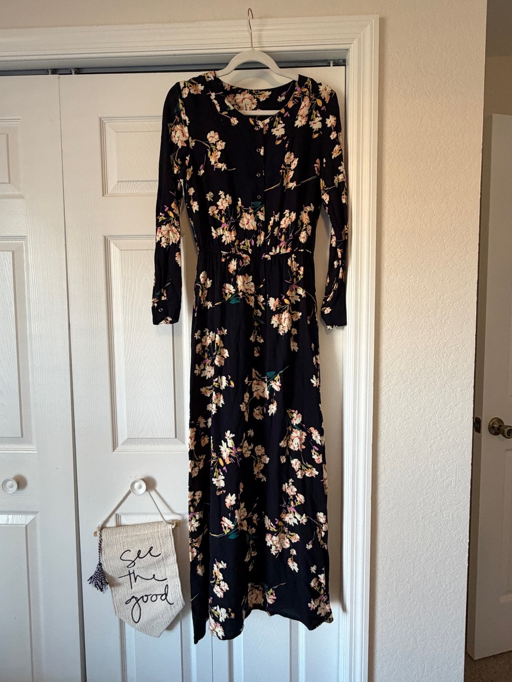 Navy Floral Long Sleeve Maxi Dress